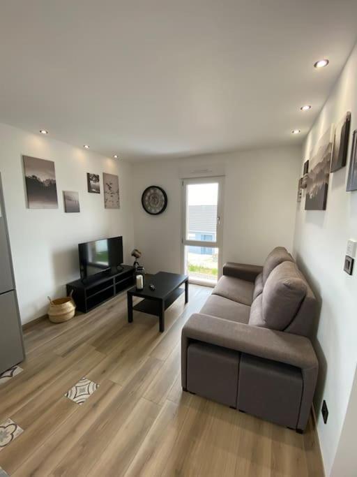 Appartement Climatise Charmes  Exterior photo