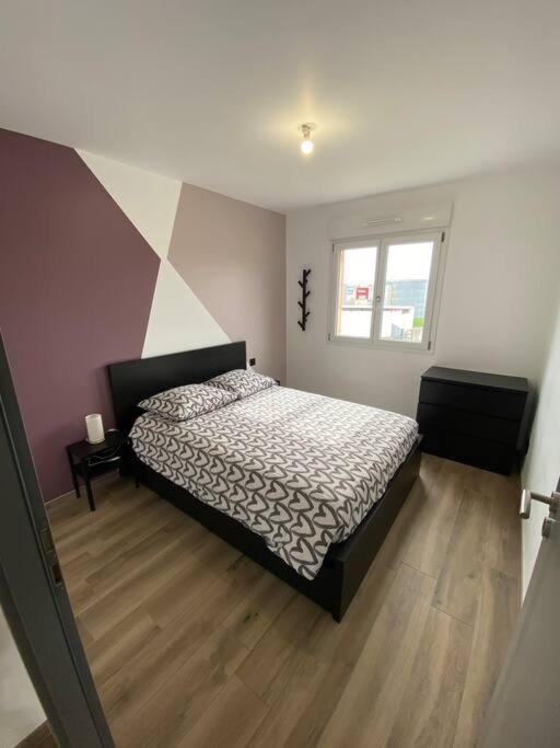 Appartement Climatise Charmes  Exterior photo